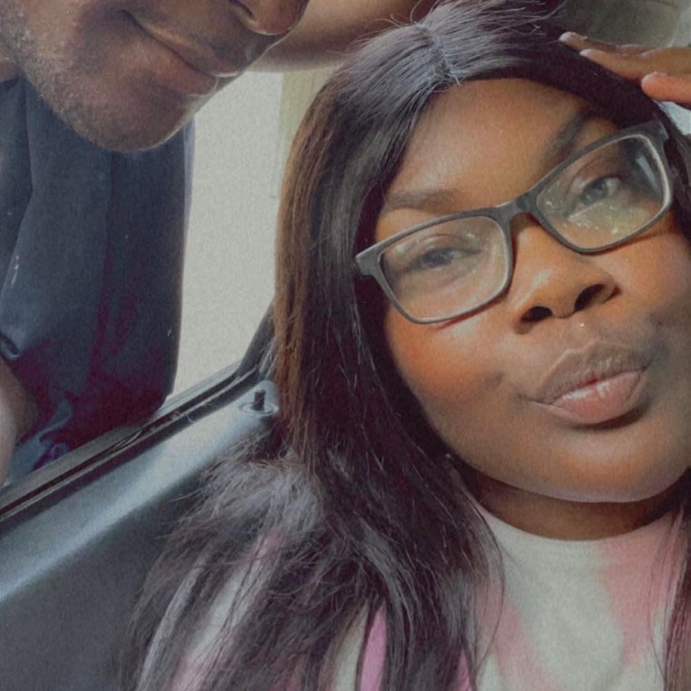 Meet your Posher, Della